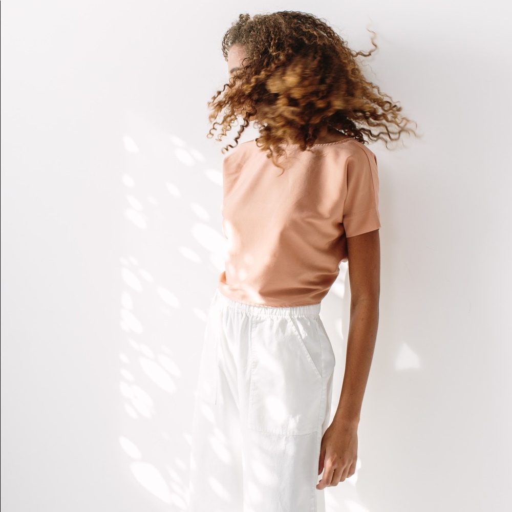 Hackwith Design Reames Top in Peach